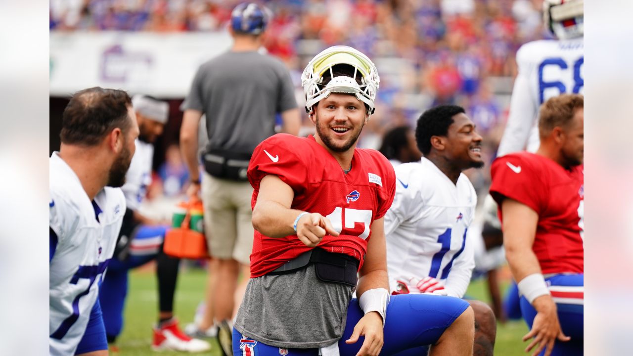 Bills training camp Day 2: Boogie Basham makes the 'play of the day', plus  Josh Allen's 'mouth-dropping' pass - The Athletic