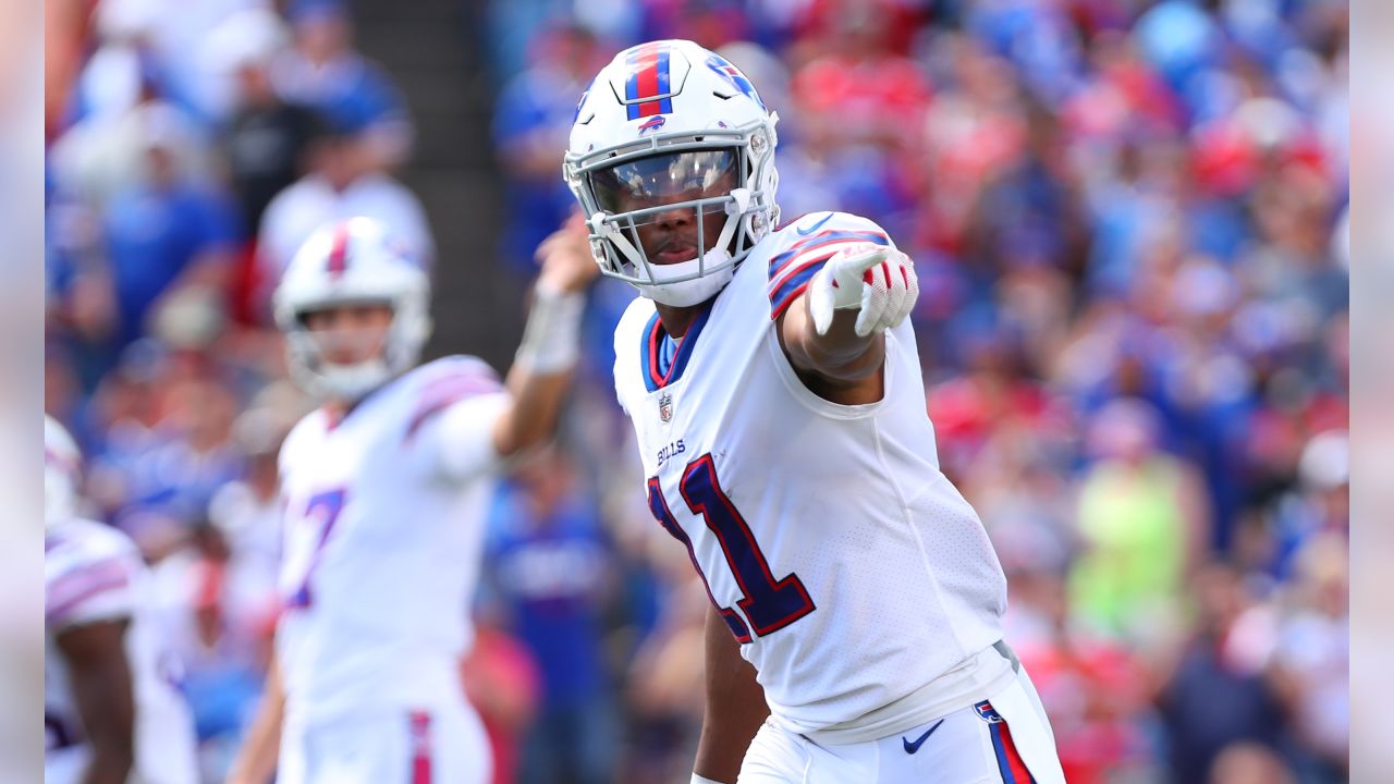 November 19, 2017 Buffalo Bills defensive end Ryan Davis #56 in action  during the football game between the Buffalo Bills and the Los Angeles  Chargers at the StubHub Center in Carson, California.