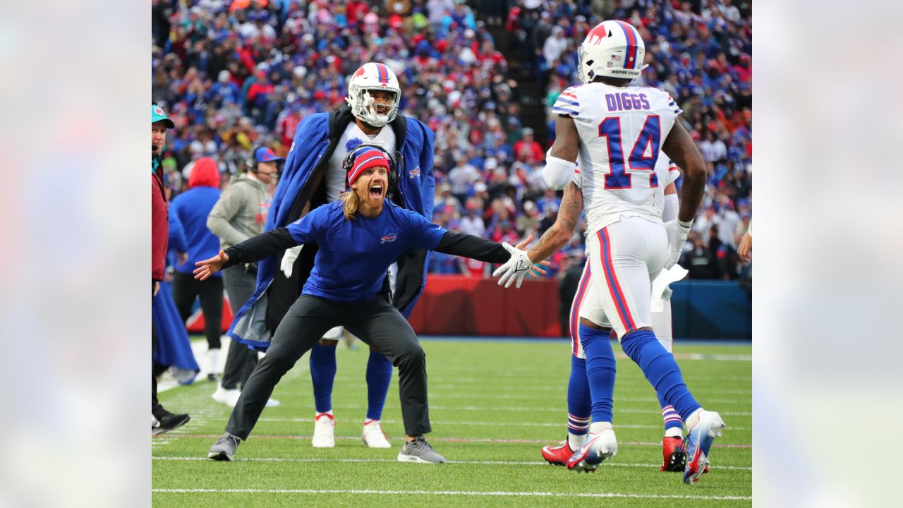 Buffalo Bills to hire former Carolina Panthers offensive coordinator Joe  Brady as quarterbacks coach, source says - ABC11 Raleigh-Durham