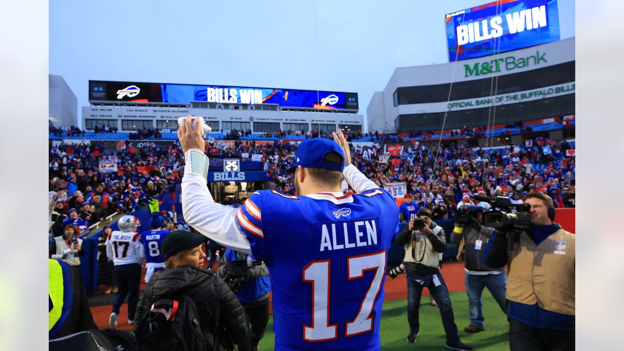 Cardinals increasing fan attendance to 4,200 vs. Dolphins, Bills