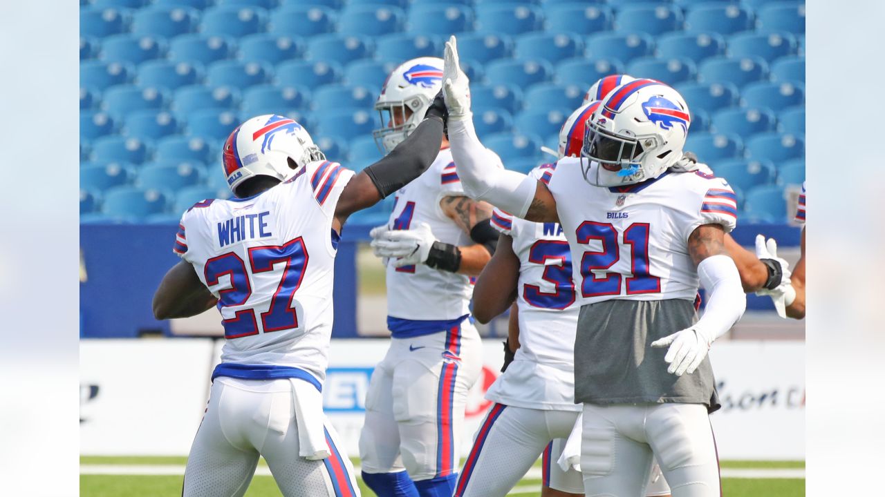 Buffalo Bills running back Devin Singletary (26) warms up before an NFL  football game against the Green Bay Packers, Sunday, Oct. 30, 2022, in  Buffalo, N.Y. (AP Photo/Rick Scuteri Stock Photo - Alamy