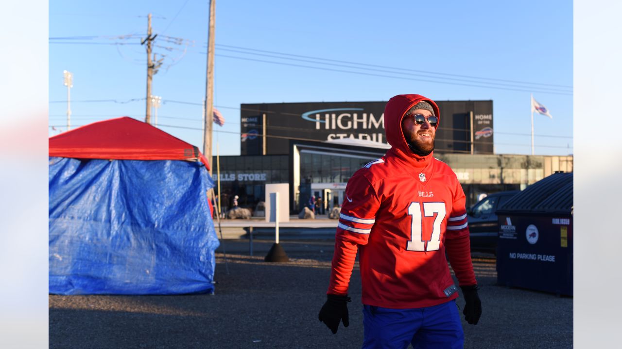 Josh Allen shines as Bills obliterate Patriots in NFL wild card round