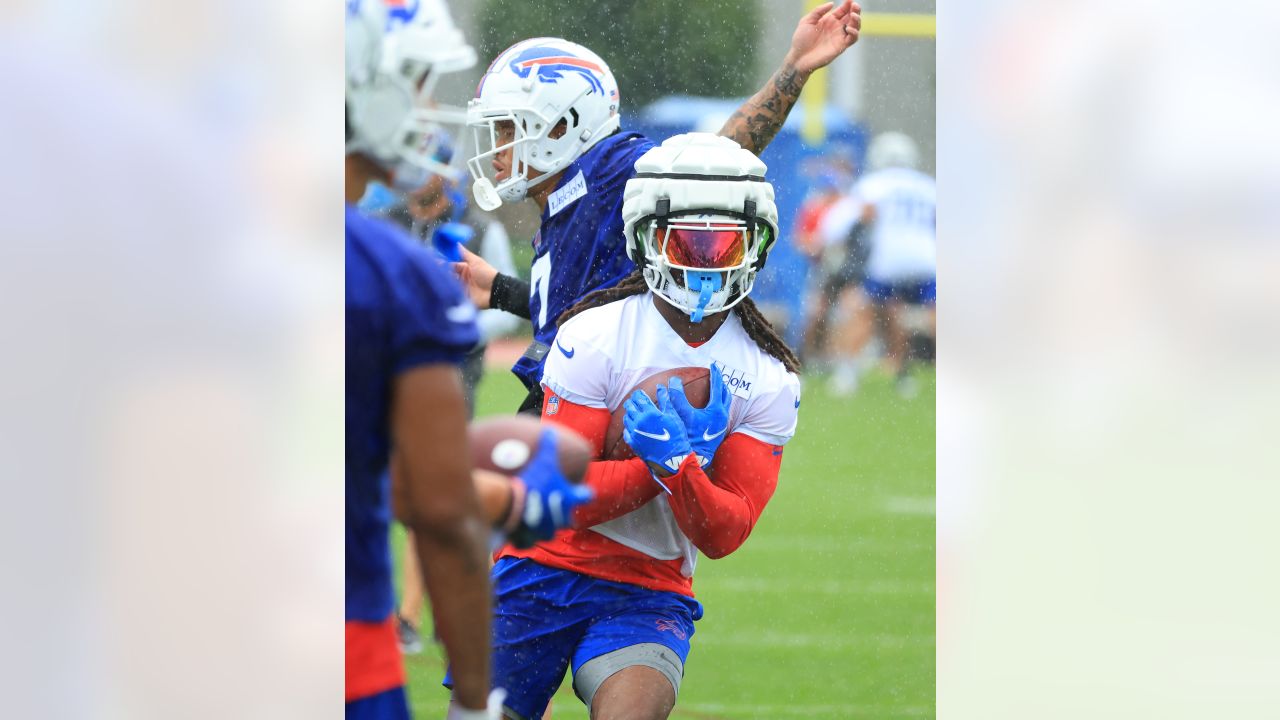 Buffalo Bills cornerback Kyron Brown (32) runs on the field during the  first half of an