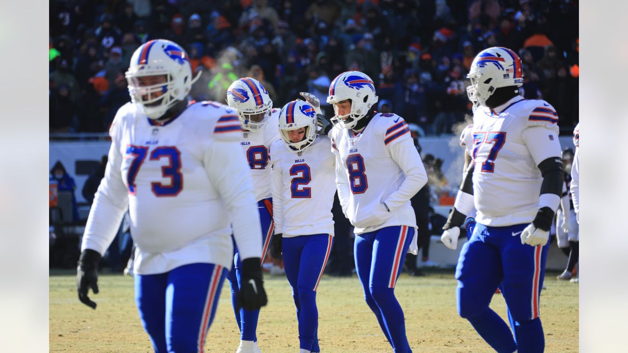 Bills rushing attack fuels win over Bears to clinch AFC East title