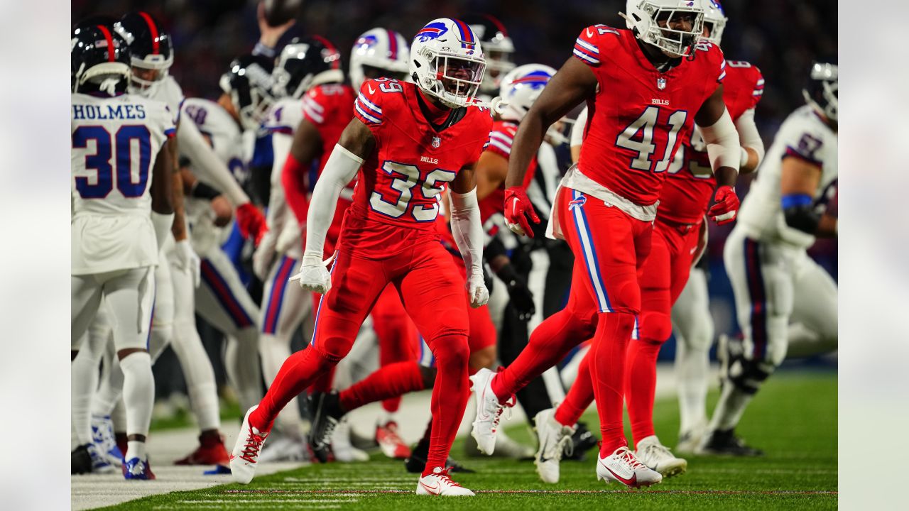 Bills 14, Giants 9  Final score, game Highlights, stats to know