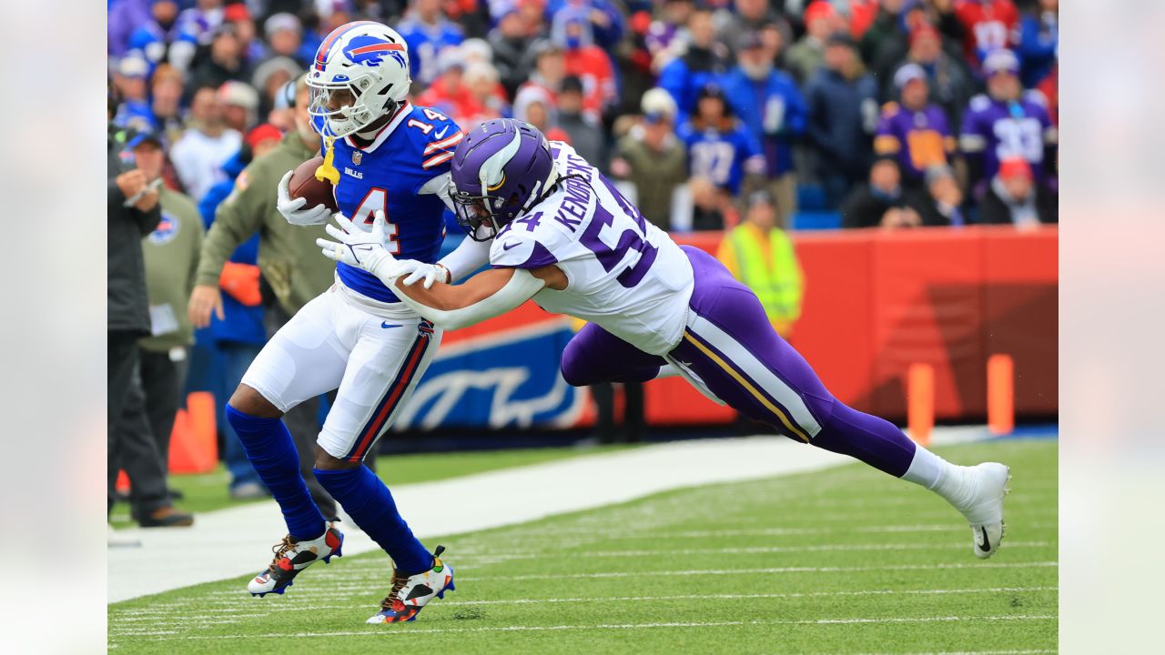 Vikings stun Bills 33-30 in overtime thriller