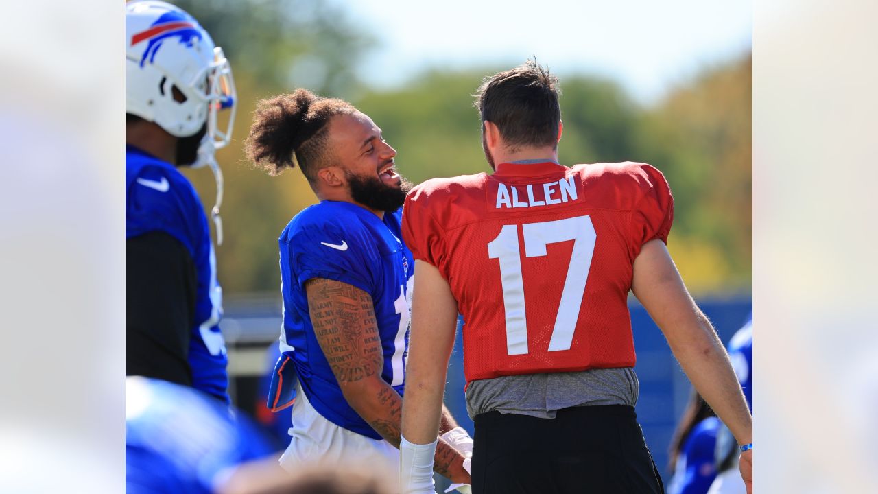 Bills rule out safety Poyer, tight end Knox against Steelers