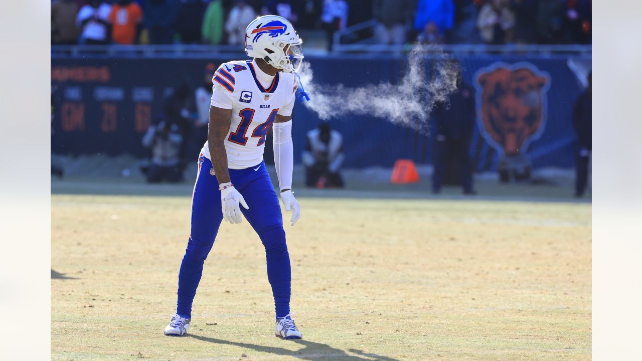 Buffalo Bills clinch AFC East title for third-straight season with win over  Bears