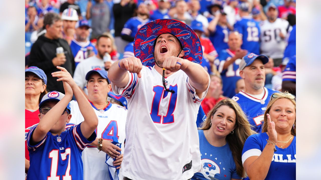 Bills join BFLO Store to celebrate 716 Day