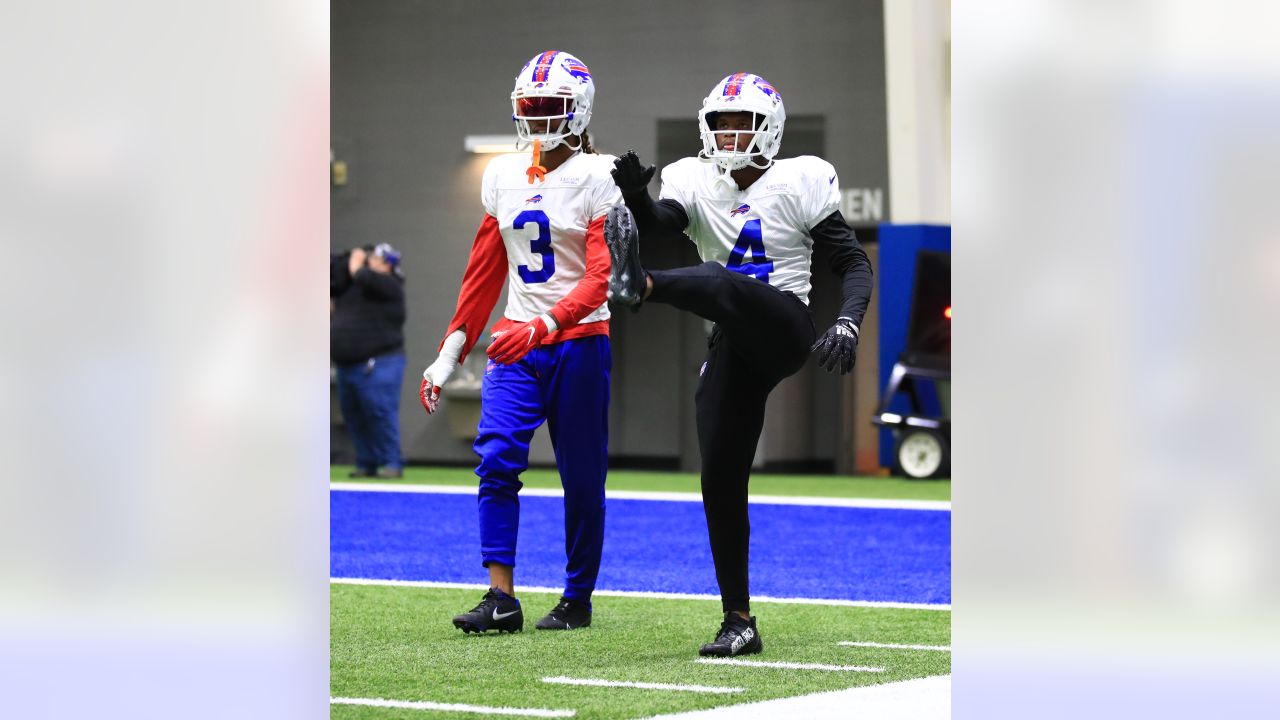 Taron Johnson injury: Bills CB leaves MNF on first drive with head injury -  Buffalo Rumblings