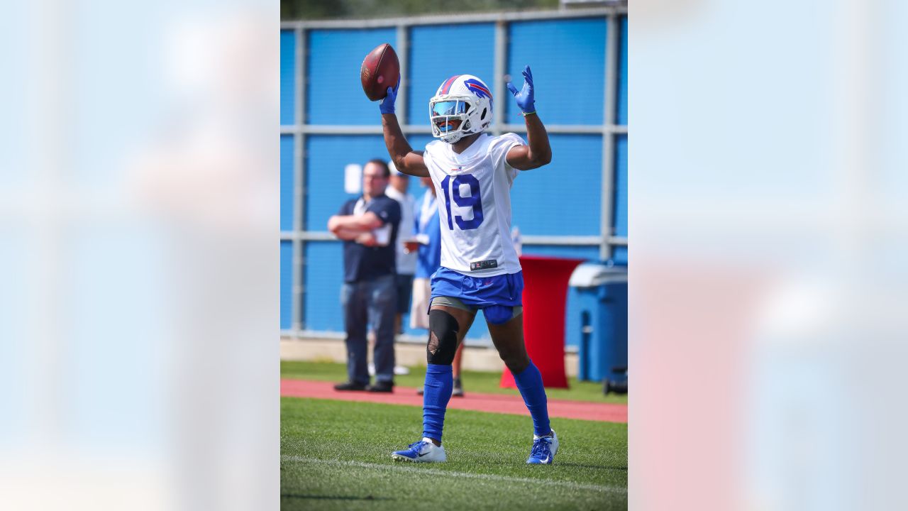 Beasley among four Bills players in COVID-19 reentry process NFL - Bally  Sports