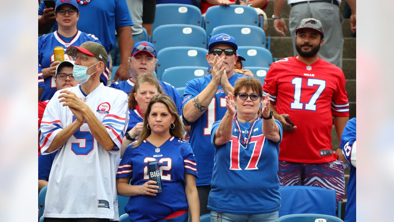 In Buffalo, Bills Mafia tries (and fails) to keep it together as 2021 title  dreams seem weirdly within reach - ESPN