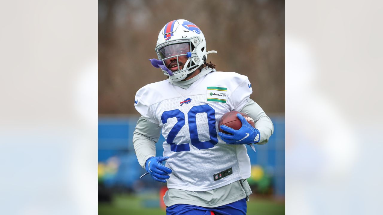 Josh Allen Wears Red Helmet At Practice For Bills Mafia! #Shorts 