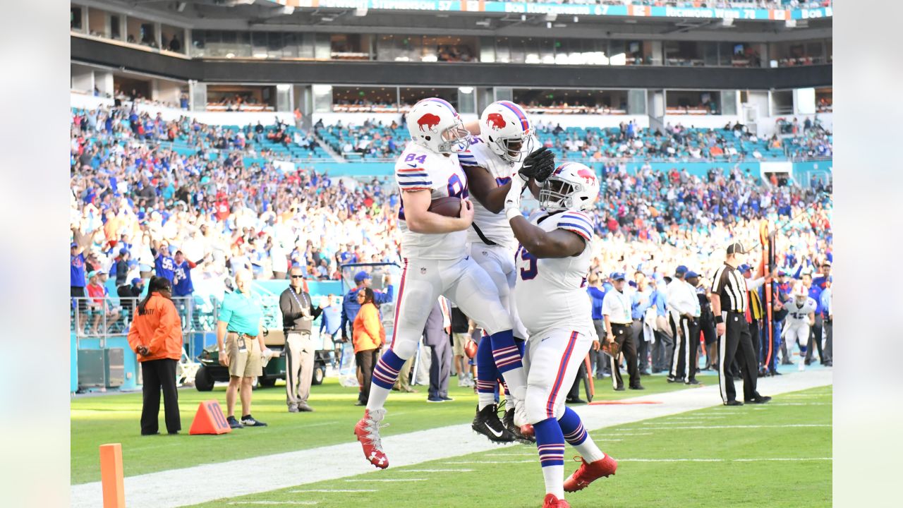 A rivalry renewed or one that's never left? The story behind the magnitude  of Week 4's Bills-Dolphins matchup