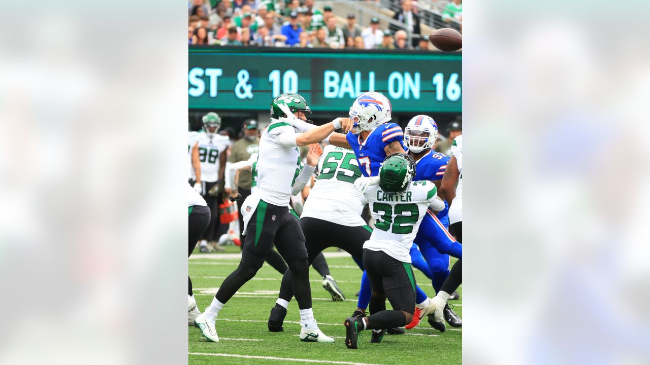 Jets take beating, offense stifled in 20-12 loss to Bills