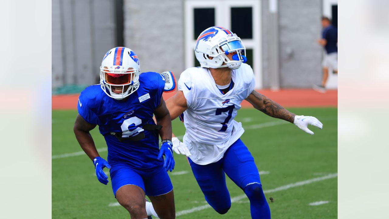 Taron Johnson injury: Bills CB leaves MNF on first drive with head