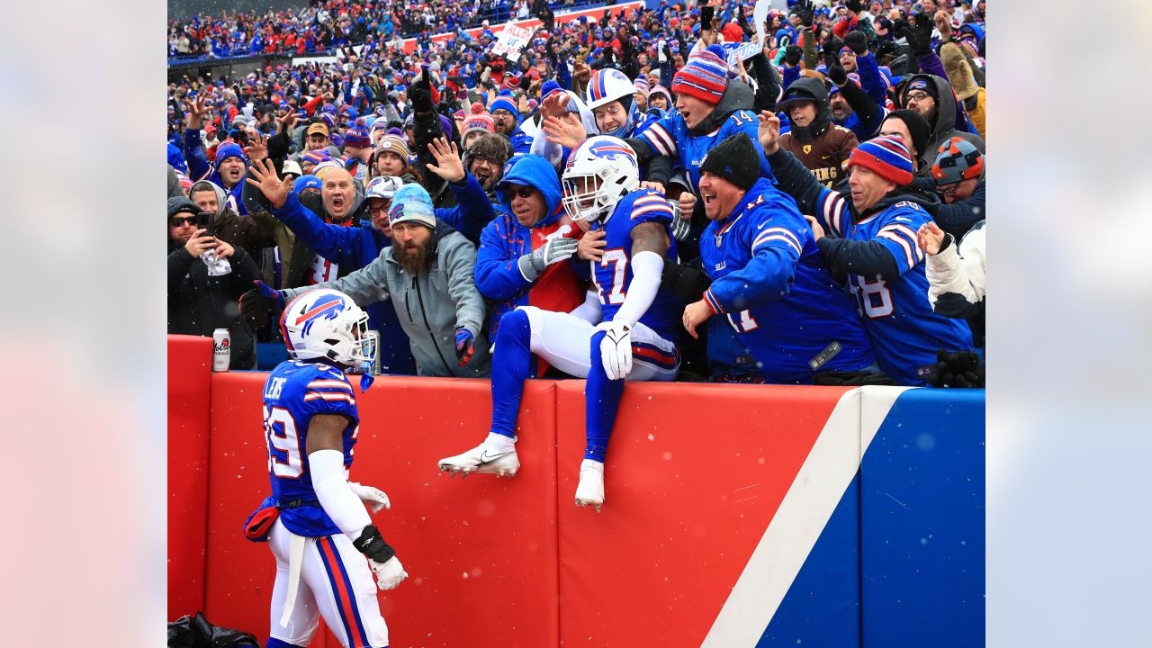 Matt Milano to stay with Bills after all: What his surprise contract  extension means - Sports Illustrated Buffalo Bills News, Analysis and More