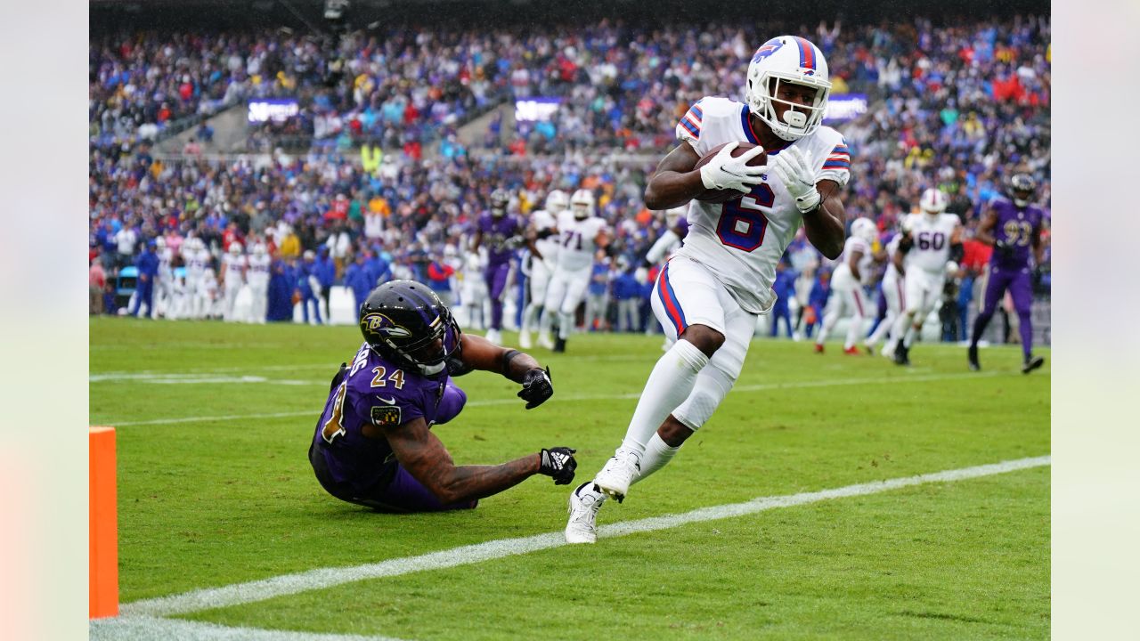 4th-down stop, last-second kick lift Bills past Ravens 23-20