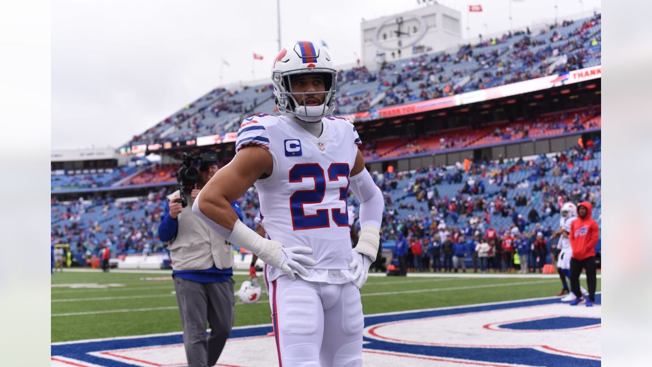 Bills QB Josh Allen arrives at Halloween Sunday game dressed as Phil  Mickelson – GolfWRX