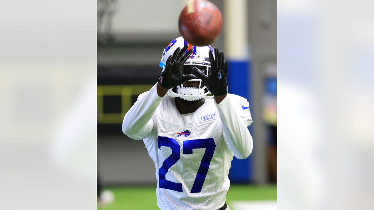 Oct 9th, 2022: Stefon Diggs #14 during the Pittsburgh Steelers vs Buffalo Bills  game in Orchard Park, New York at Highmark Stadium. Jason Pohuski/CSM  (Credit Image: © Jason Pohuski/CSM via ZUMA Press