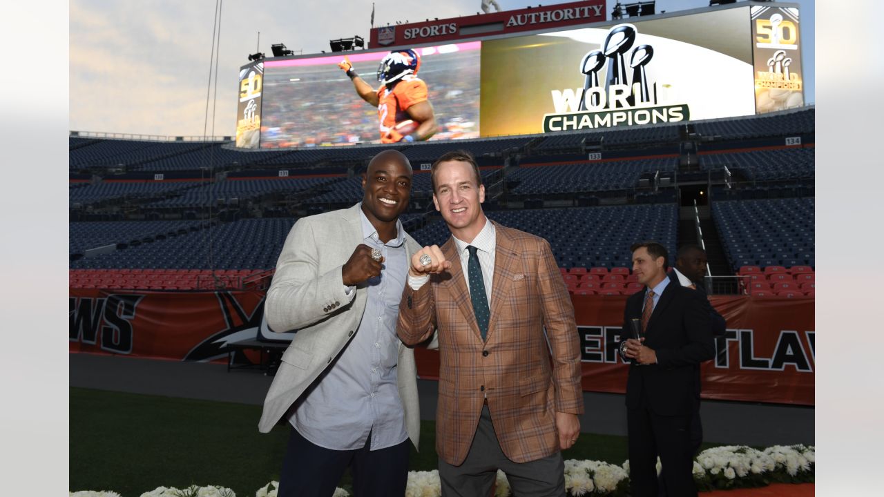 Denver Broncos players receive Super Bowl 50 rings in private ceremony -  ESPN