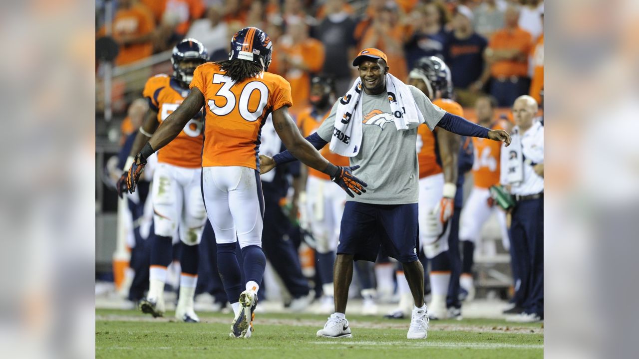 Manning throws 7 TDs as Broncos stampede past defending champion Ravens