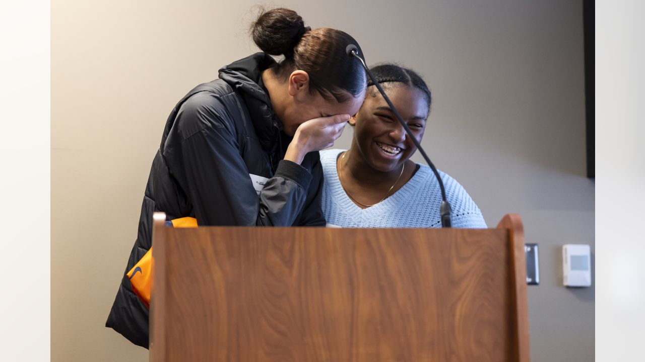 Two young, talented world-changers': Justin Simmons presents Broncos Boys &  Girls Club members Nashara and Naja'Ray with nomination for NFL's Inspire  Change Changemaker Award