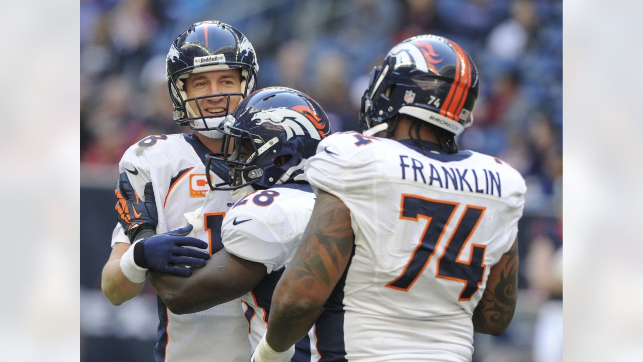 Peyton Manning throws two TDs to down Detroit as Broncos stay perfect, Denver Broncos