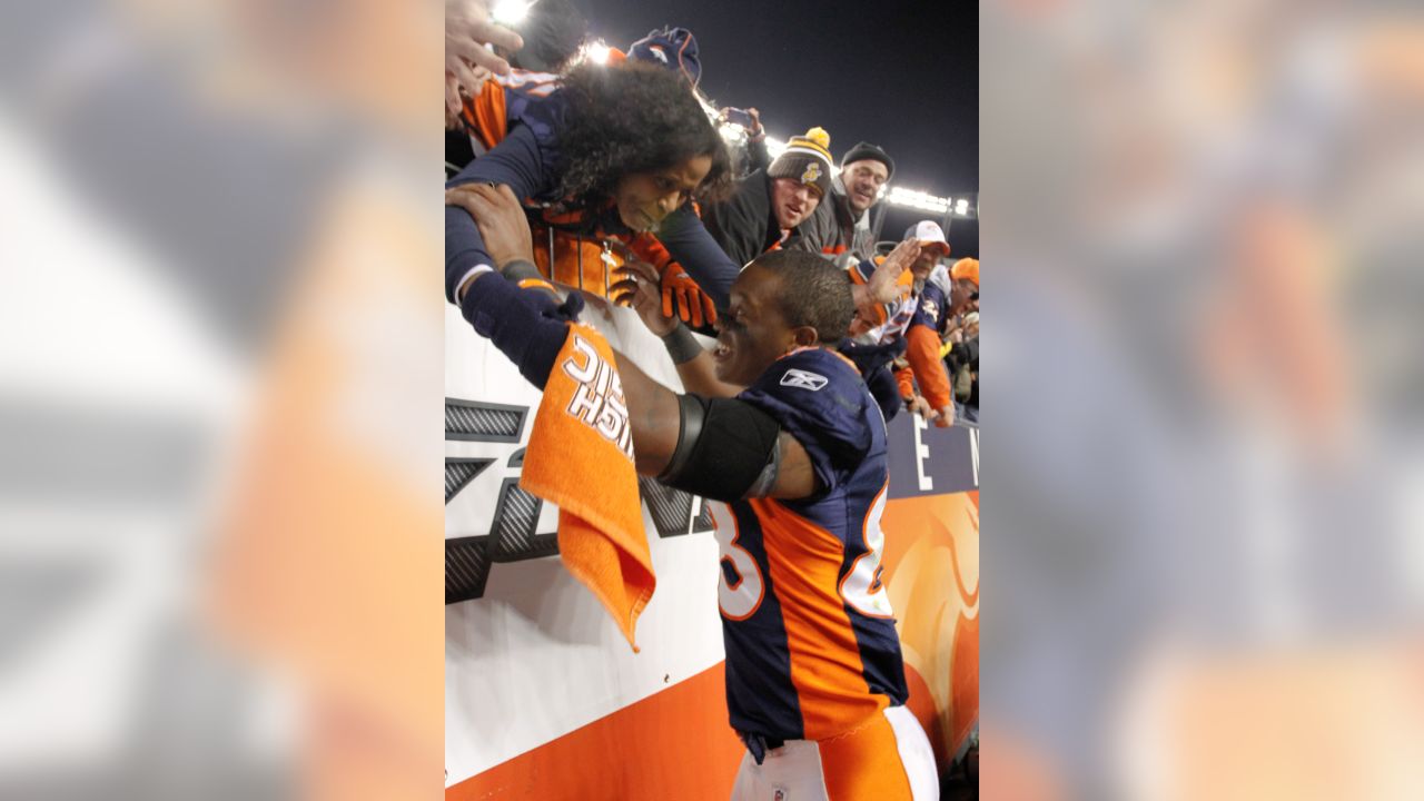 Rams news: Von Miller honors Demaryius Thomas before Wild Card game