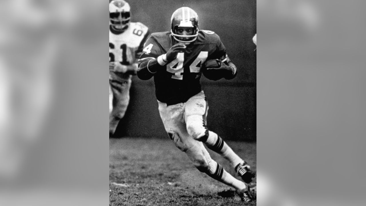 Floyd Little: Denver Broncos Hall of Fame running back dies aged