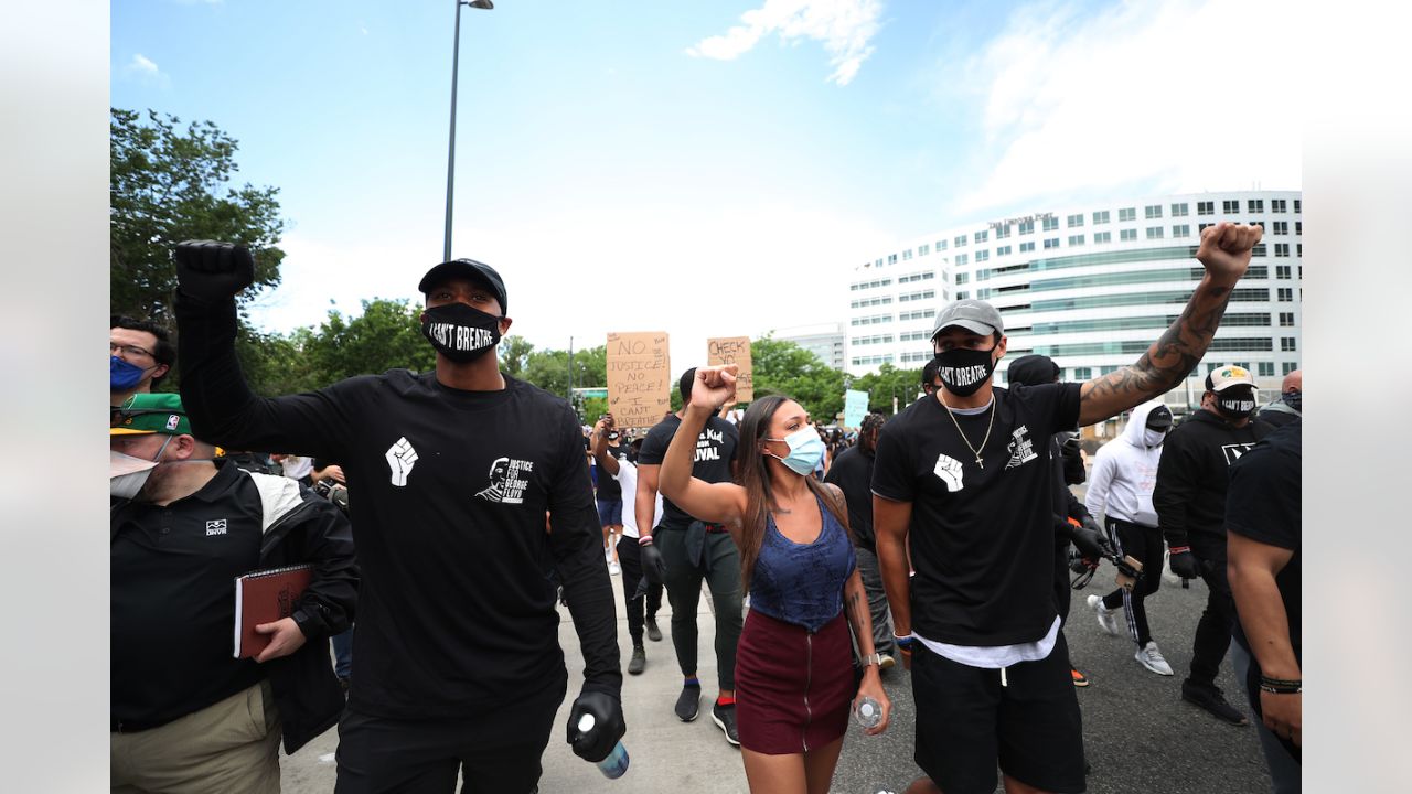 Broncos' Justin Simmons Makes Speech at Florida Protest