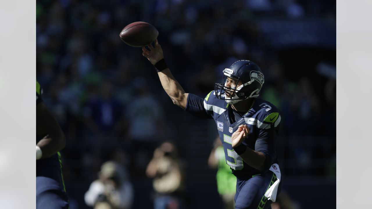 Broncos trade for nine-time Pro Bowl QB Russell Wilson