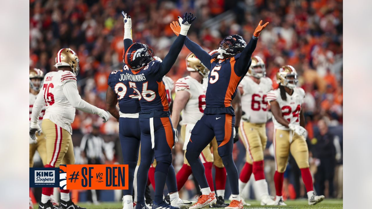 Denver Broncos punter Corliss Waitman warms up before a preseason NFL  football game against the Buffalo Bills in Orchard Park, N.Y., Saturday,  Aug. 20, 2022. (AP Photo/Adrian Kraus Stock Photo - Alamy