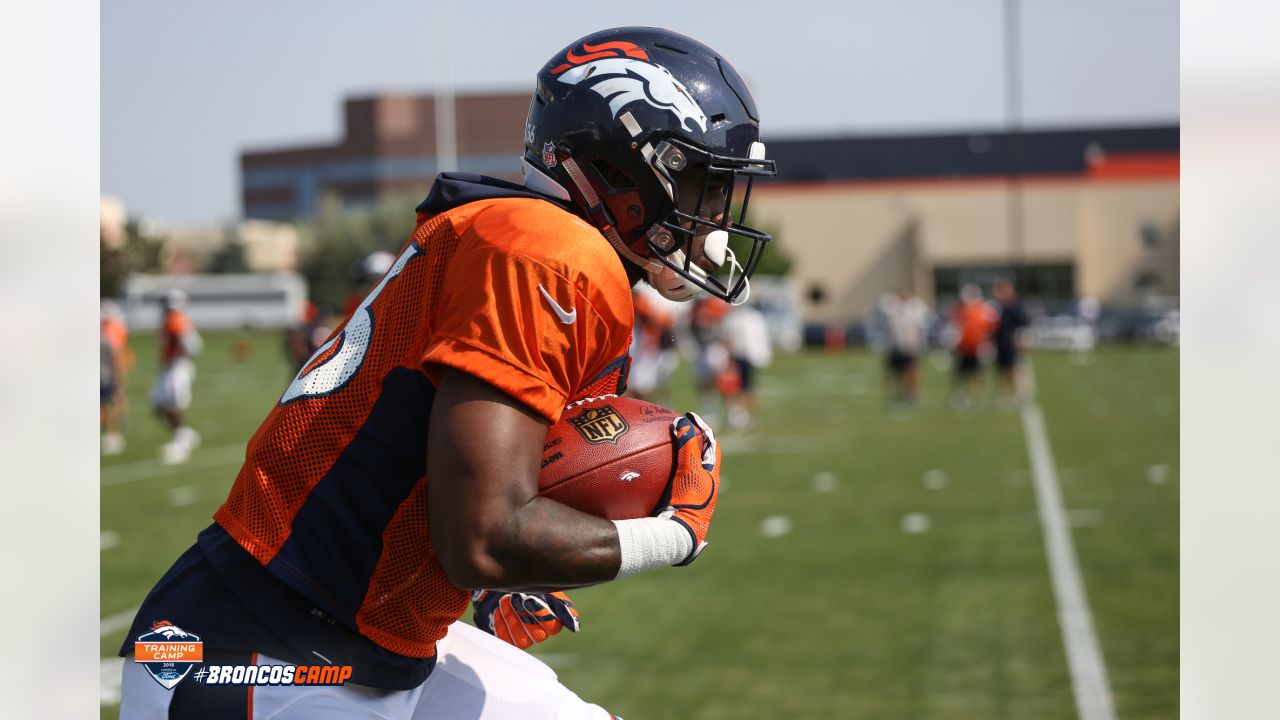 Broncos tight end Jake Butt goes through 1st full-pad practice – The  Durango Herald