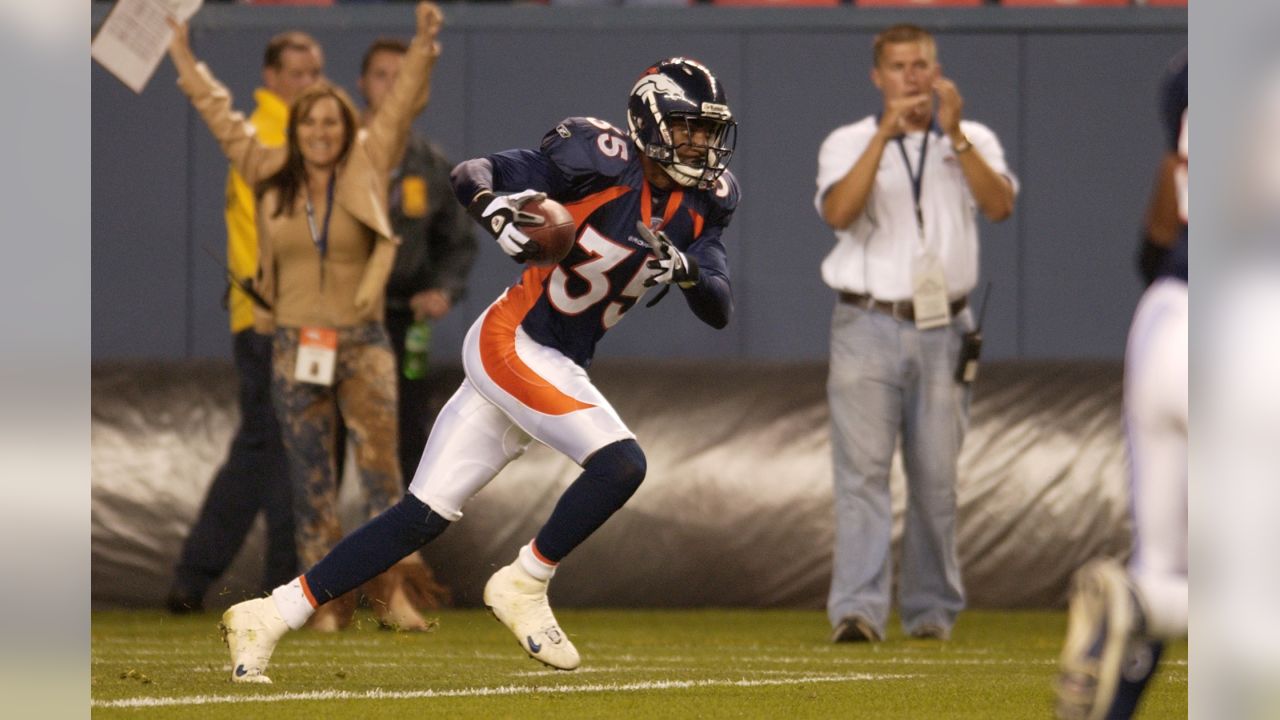 Broncos reveal retired numbers display