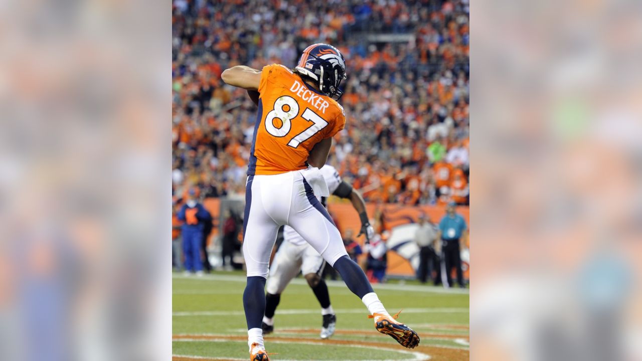 Eric Decker pitches Jets to Demaryius Thomas