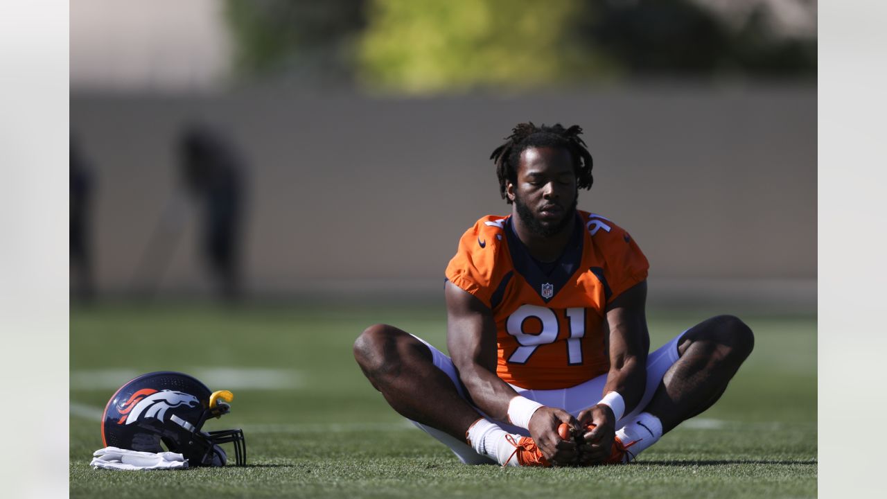 Broncos activate Andre Mintze, make flurry of roster moves ahead