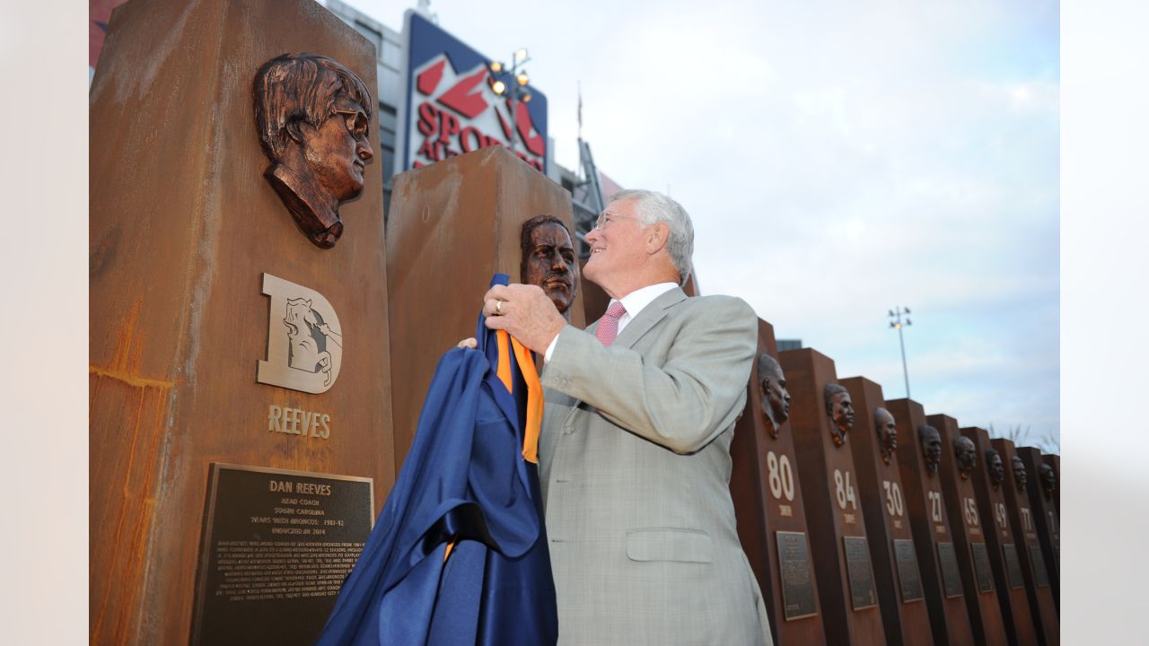 Broncos mourn the loss of Ring of Fame head coach Dan Reeves