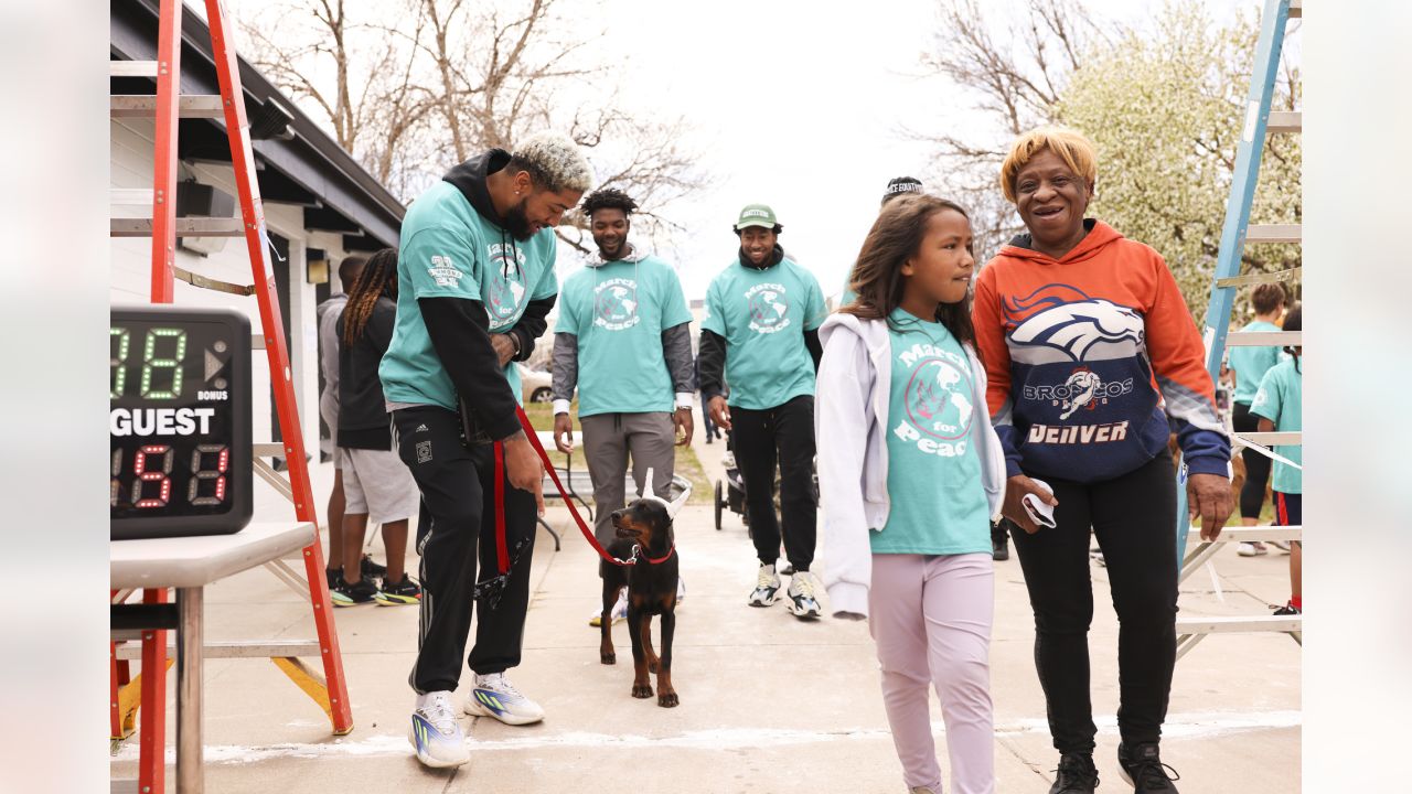 Two young, talented world-changers': Justin Simmons presents Broncos Boys &  Girls Club members Nashara and Naja'Ray with nomination for NFL's Inspire  Change Changemaker Award