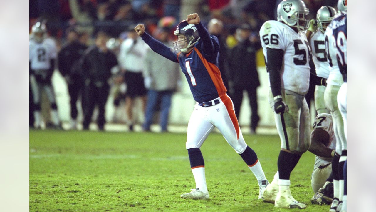 Jason Elam Denver Broncos 8X10