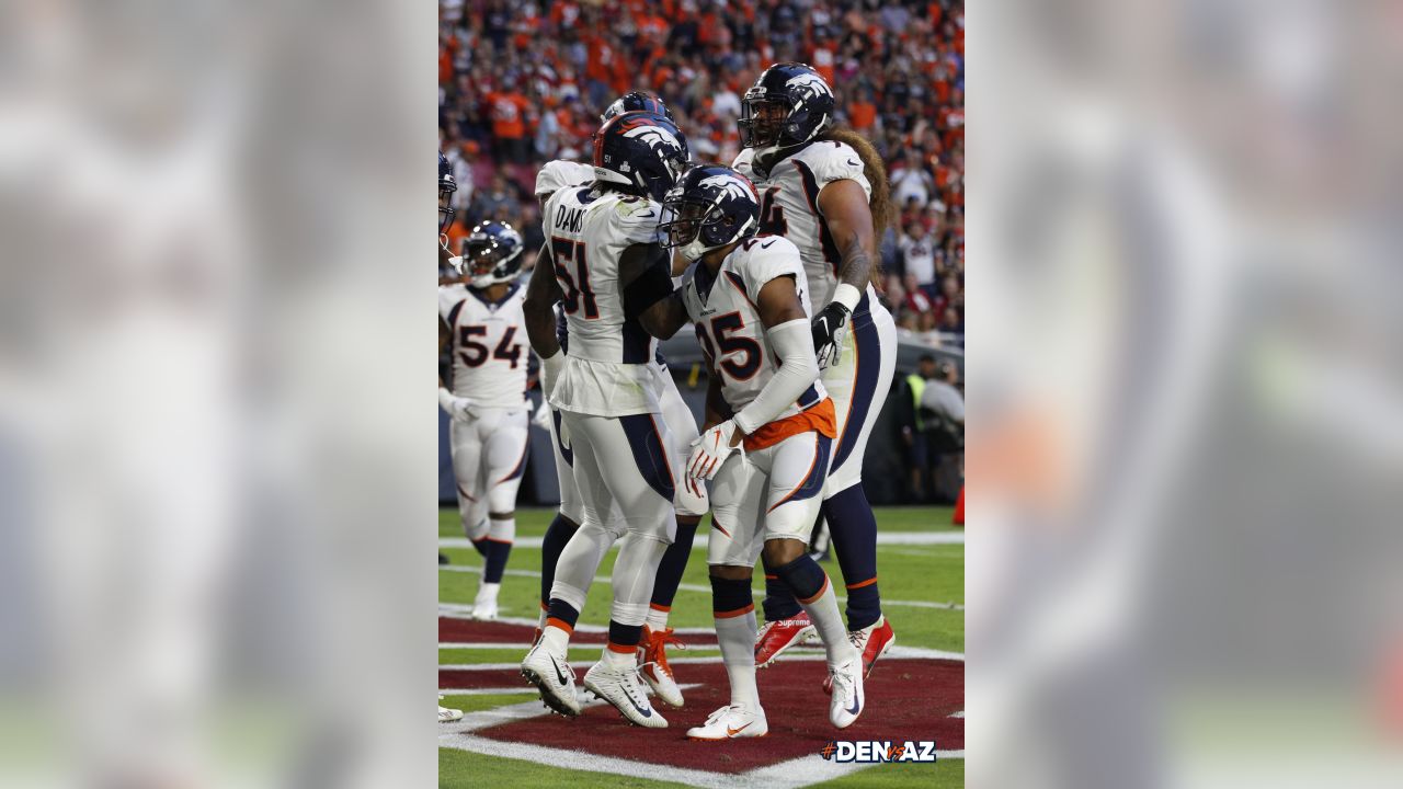 Denver Broncos kick Arizona's behinds, 45-10