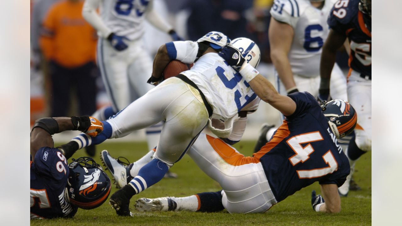 Safety John Lynch 47 of the Denver Broncos lines up against the News  Photo - Getty Images