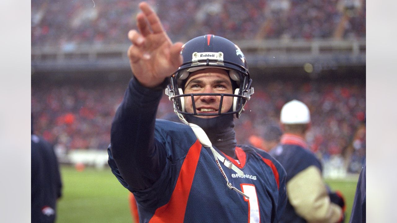 Denver Broncos: Jason Elam was the best player to ever wear No. 1