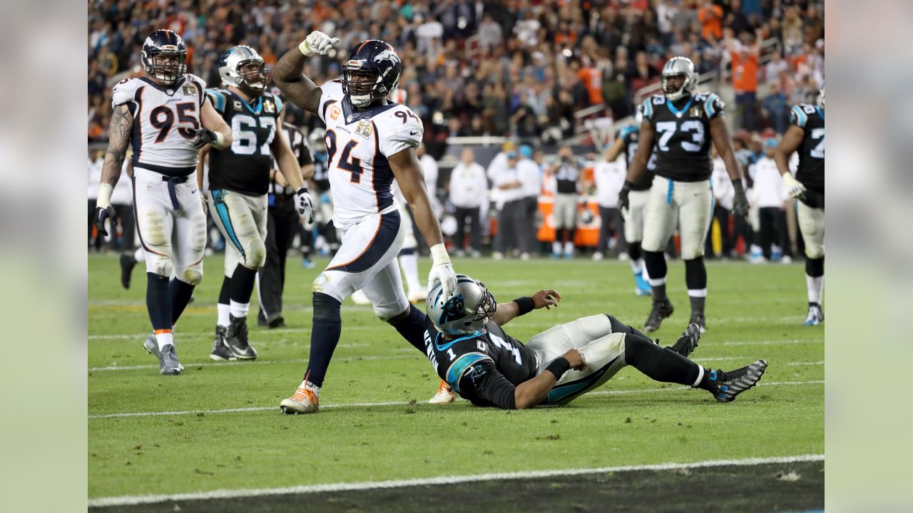 Dallas Cowboys outside linebacker DeMarcus Ware (94) celebrates a