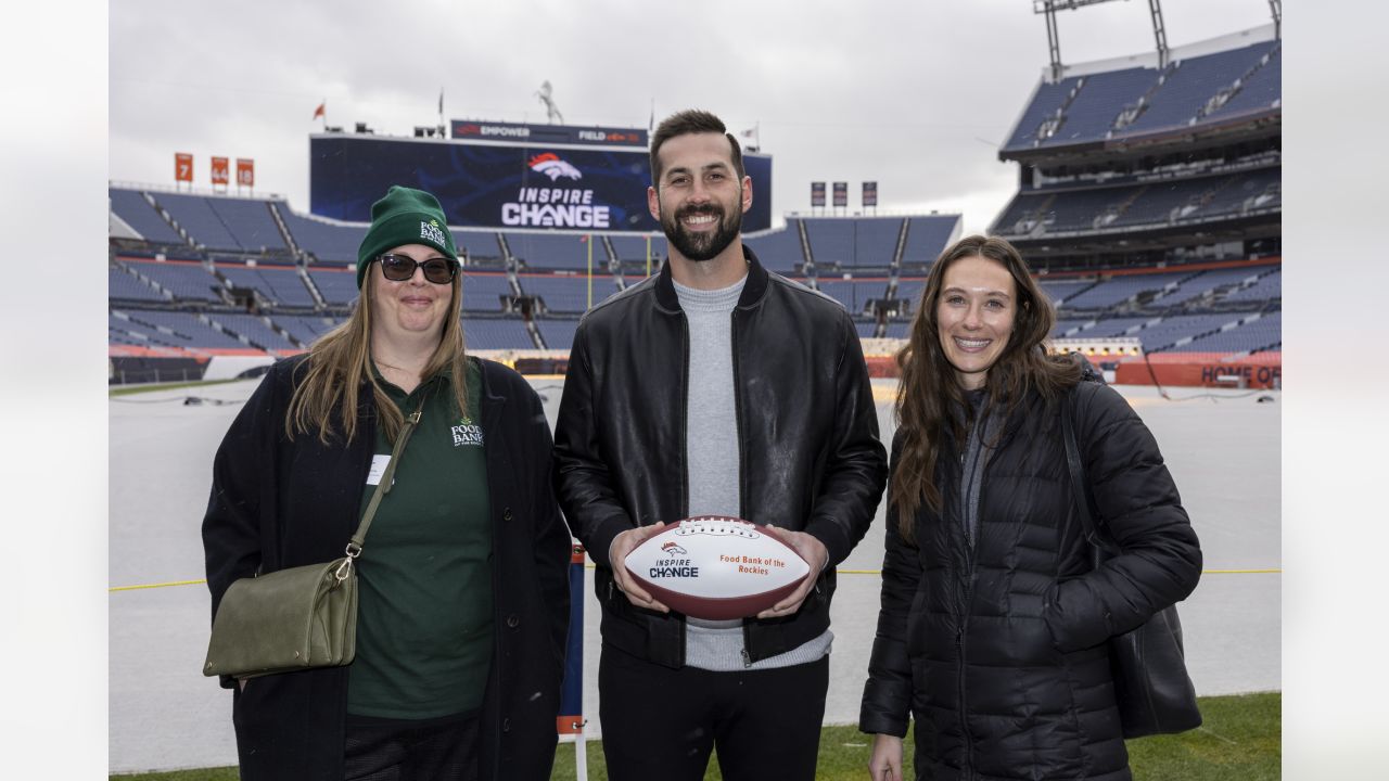 Two young, talented world-changers': Justin Simmons presents Broncos Boys &  Girls Club members Nashara and Naja'Ray with nomination for NFL's Inspire  Change Changemaker Award