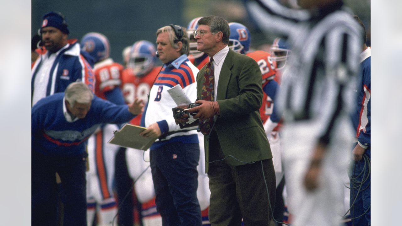 Former Broncos, Falcons, Giants coach Dan Reeves dies at 77