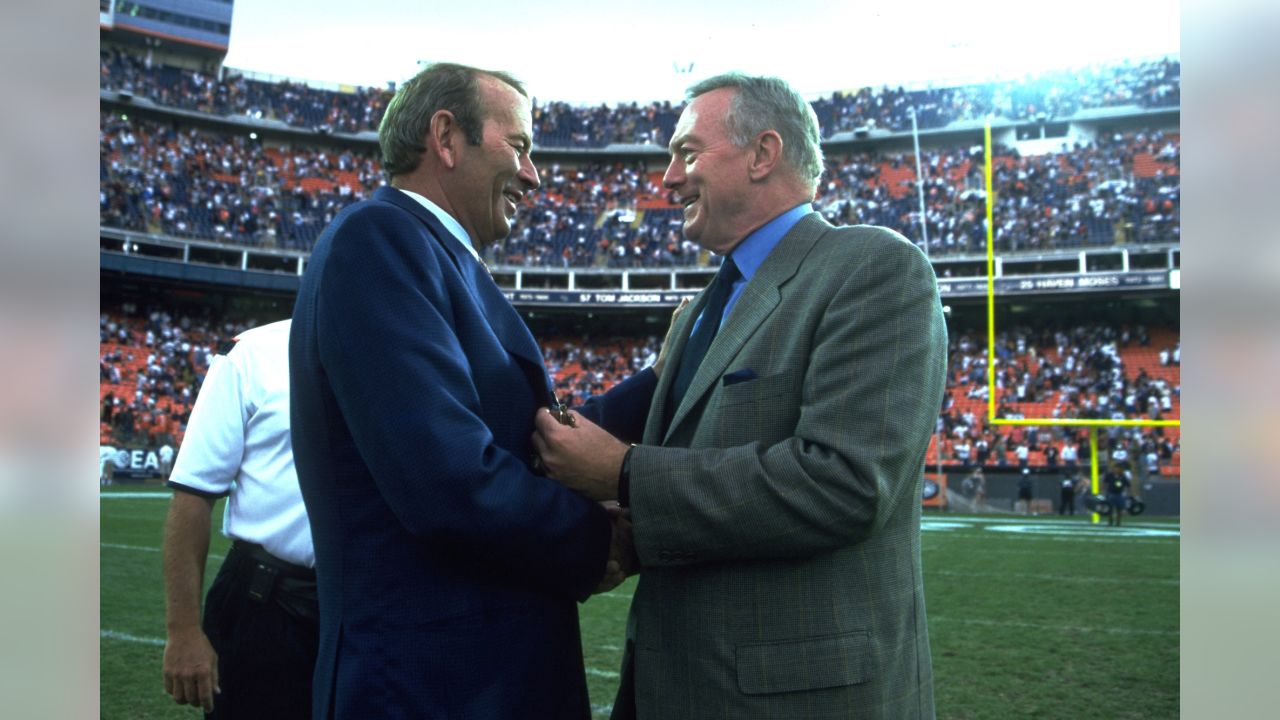 Worth the wait: Owner Pat Bowlen elected to Hall of Fame, reaches pro  football immortality