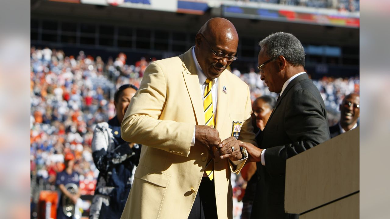 Floyd Little: Denver Broncos Hall of Fame running back dies aged