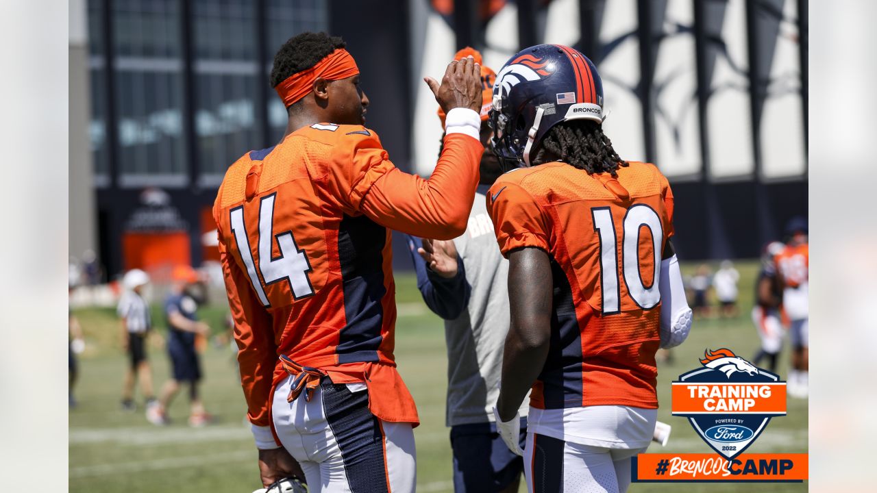 Broncos Camp Notebook: Calvin Anderson praises Russell Wilson's