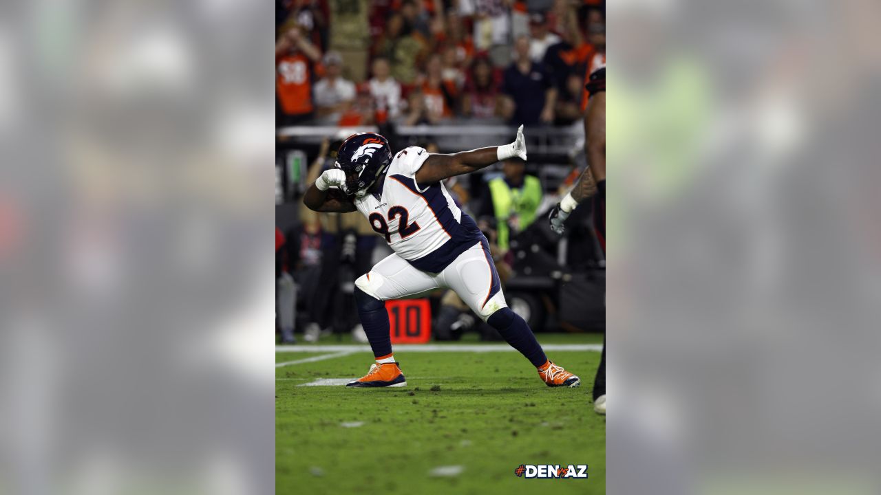 Denver Broncos kick Arizona's behinds, 45-10